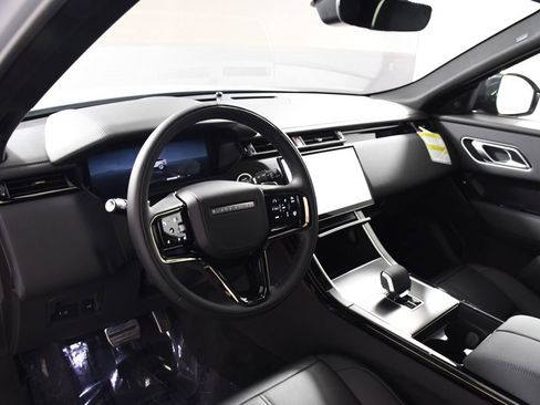 New 2026 Land Rover Range Rover Velar Dynamic SE image 12