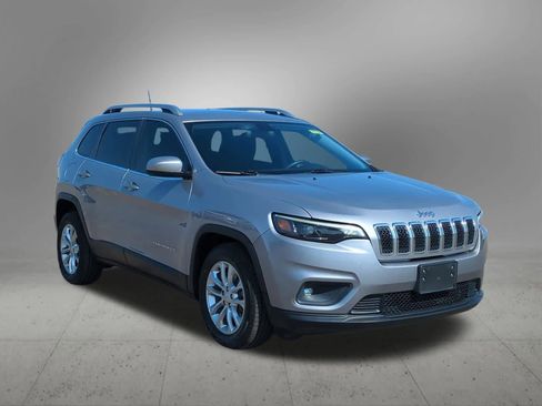 Used 2019 Jeep Cherokee Latitude w/ Popular Appearance Group image 8