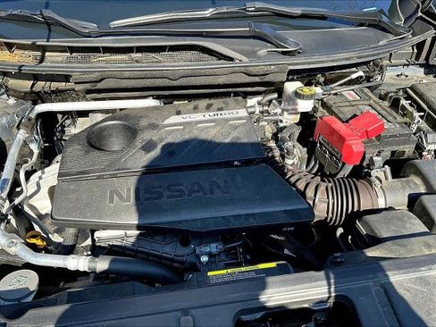 Certified 2024 Nissan Rogue SV image 28