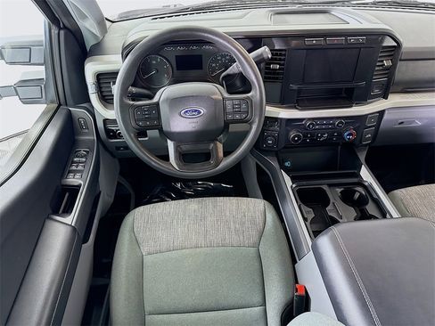 Used 2024 Ford F250 XLT w/ FX4 Off-Road Package image 3