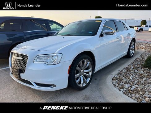Used 2020 Chrysler 300 Touring w/ Chrome Appearance Package RWD image 1