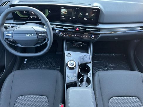 New 2026 Kia Sportage LX image 13