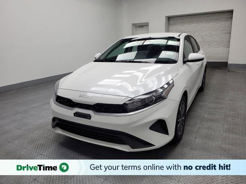 Used 2024 Kia Forte LXS image 1