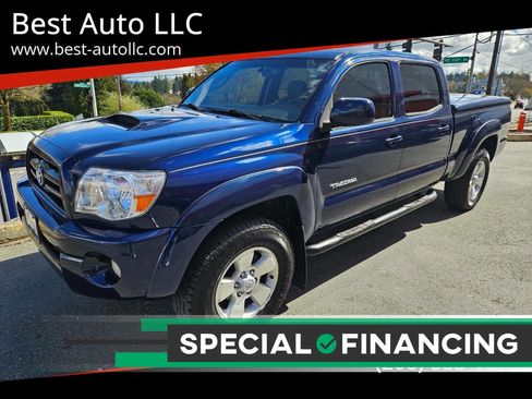 Used 2005 Toyota Tacoma PreRunner image 1