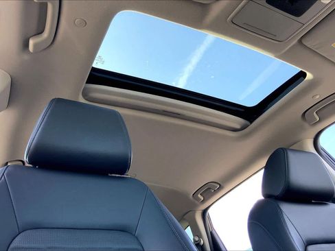 Used 2025 Honda CR-V EX-L image 14