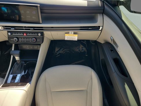 New 2026 Hyundai Tucson SE image 11