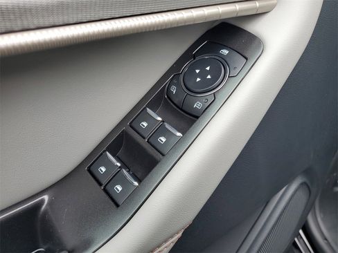 New 2026 Ford Explorer Active w/ Active Comfort Package image 25