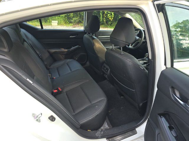 Used 2024 Nissan Altima 2.5 SL FWD image 27