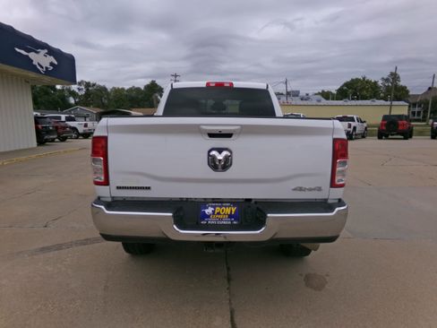 Used 2021 RAM 2500 Big Horn image 4