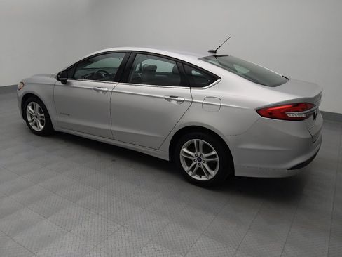 Used 2018 Ford Fusion S image 3