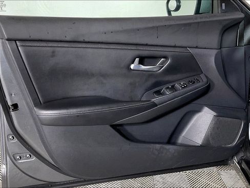 Used 2023 Nissan Sentra SV w/ All-Weather Package FWD image 22