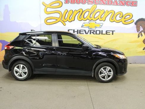 Used 2024 Nissan Kicks S FWD image 1