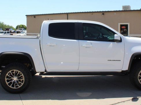 Used 2022 Chevrolet Colorado ZR2 AWD/4WD image 6