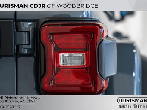 Used 2024 Jeep Wrangler Unlimited Rubicon 392 image 7