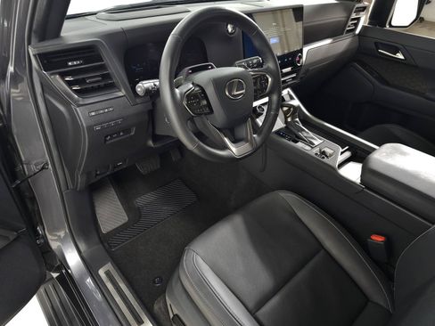 Certified 2024 Lexus GX 550 w/ Accessory Package (2T) AWD/4WD image 18