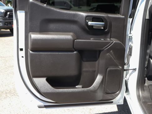 Used 2022 Chevrolet Silverado 1500 LT RWD image 31