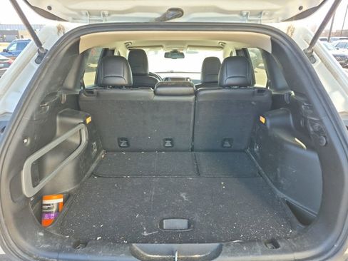 Used 2016 Jeep Cherokee Limited image 47