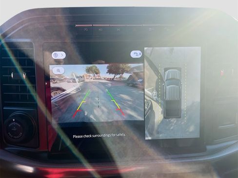 Used 2024 Ford F150 Lariat w/ FX4 Off-Road Package image 14