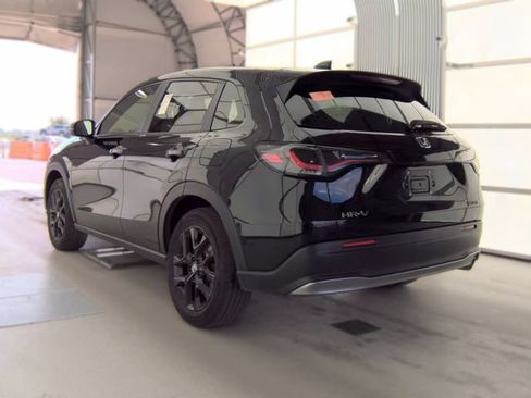Used 2025 Honda HR-V Sport image 4
