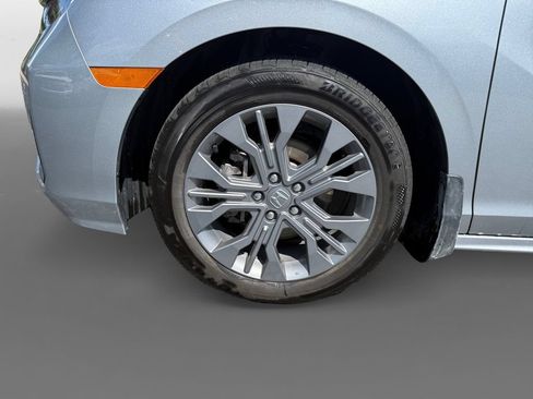 Certified 2025 Honda Odyssey Touring image 14