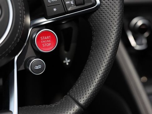 Used 2018 Audi R8 V10 plus w/ Full Leather Package image 19