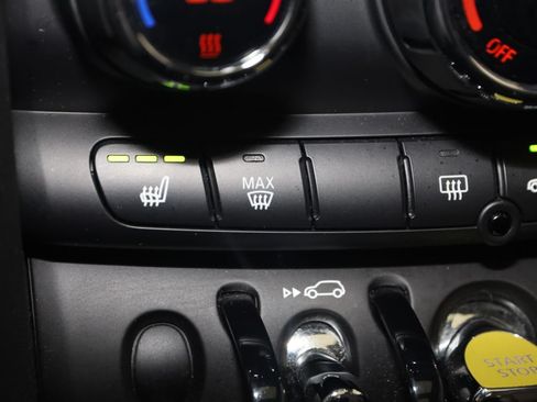 Used 2024 MINI Cooper SE FWD image 8