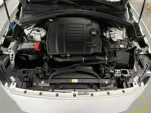 Used 2018 Jaguar F-PACE Portfolio image 22