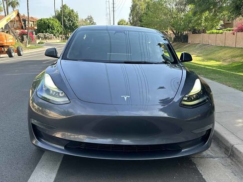 Used 2022 Tesla Model 3 Performance image 3