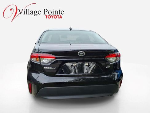 Used 2024 Toyota Corolla LE FWD image 3
