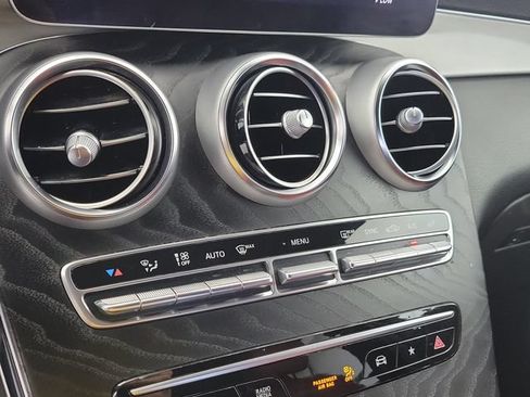 Used 2022 Mercedes-Benz GLC 300 w/ AMG Line image 29