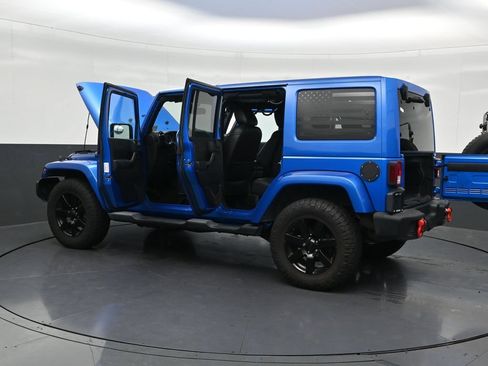 Used 2014 Jeep Wrangler Unlimited Sahara AWD/4WD image 34