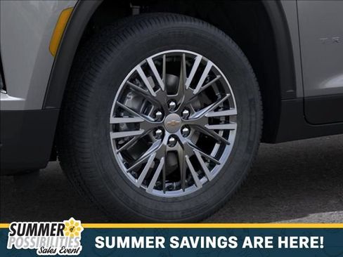 New 2026 Chevrolet Traverse LT w/ Driver Confidence Package FWD image 9