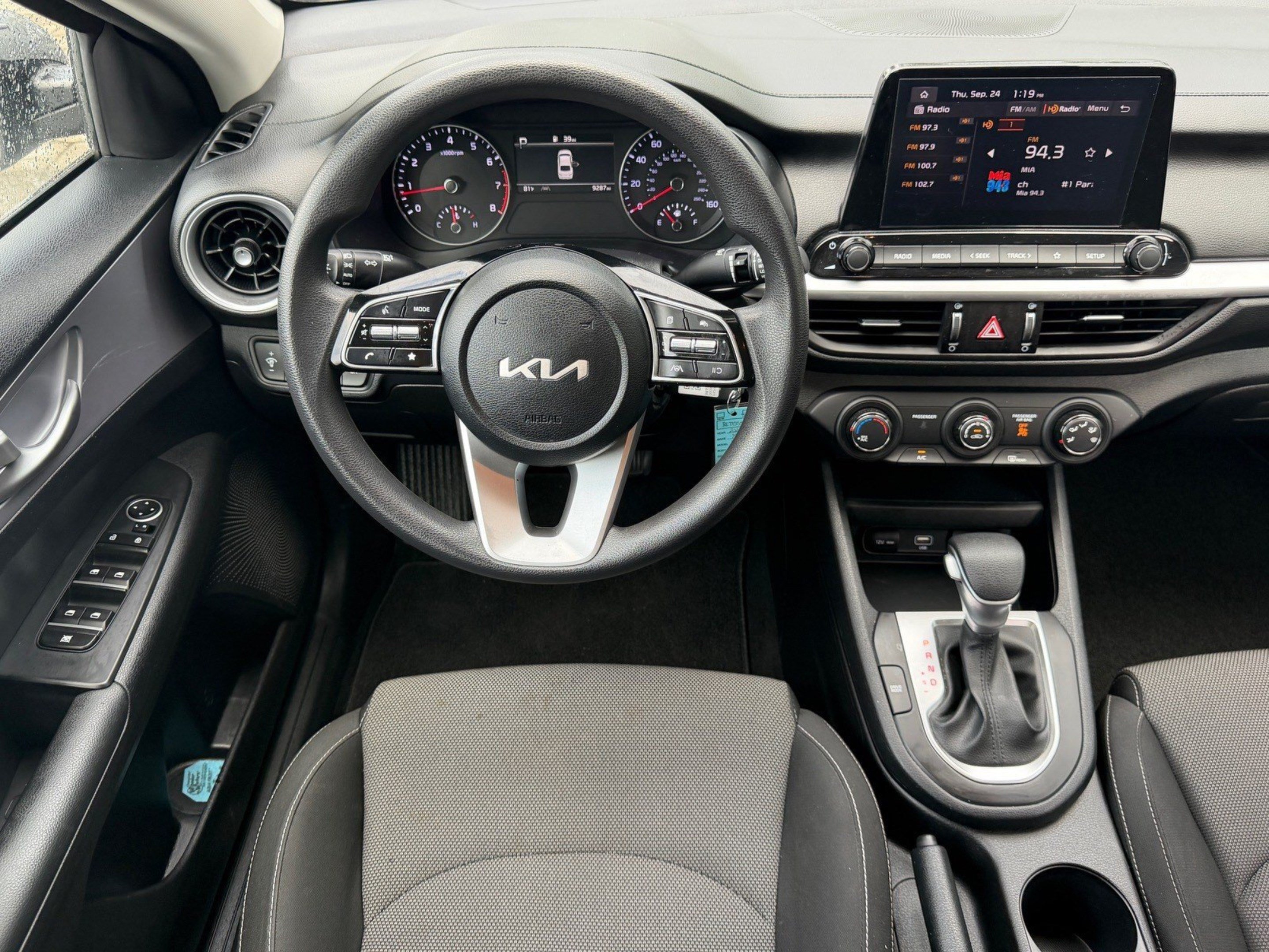 Used 2024 Kia Forte LXS FWD image 29