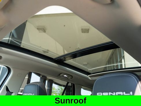 Used 2023 GMC Terrain Denali w/ Black Diamond Edition AWD/4WD image 12