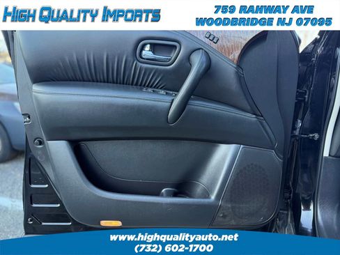 Used 2019 Nissan Armada Platinum w/ Interior Lighting Package image 59