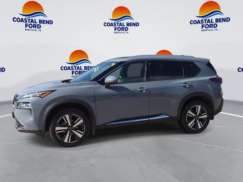 Used 2023 Nissan Rogue SL w/ SL Premium Package FWD image 4