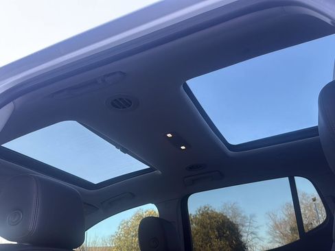 Used 2023 GMC Acadia AT4 w/ Preferred Package image 25