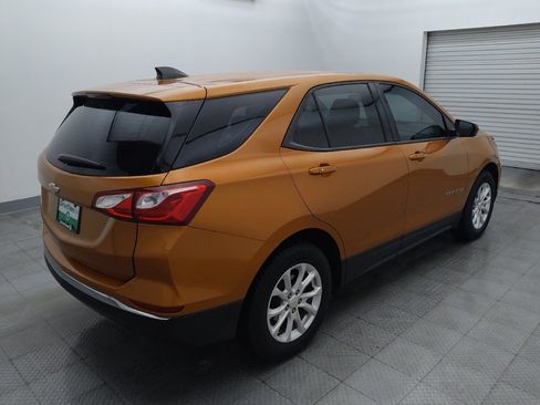 Used 2018 Chevrolet Equinox LS FWD image 9