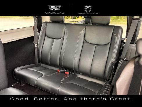 Used 2018 Jeep Wrangler Sahara w/ Connectivity Group AWD/4WD image 23