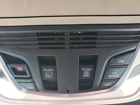 Certified 2024 Acura RDX SH-AWD image 28