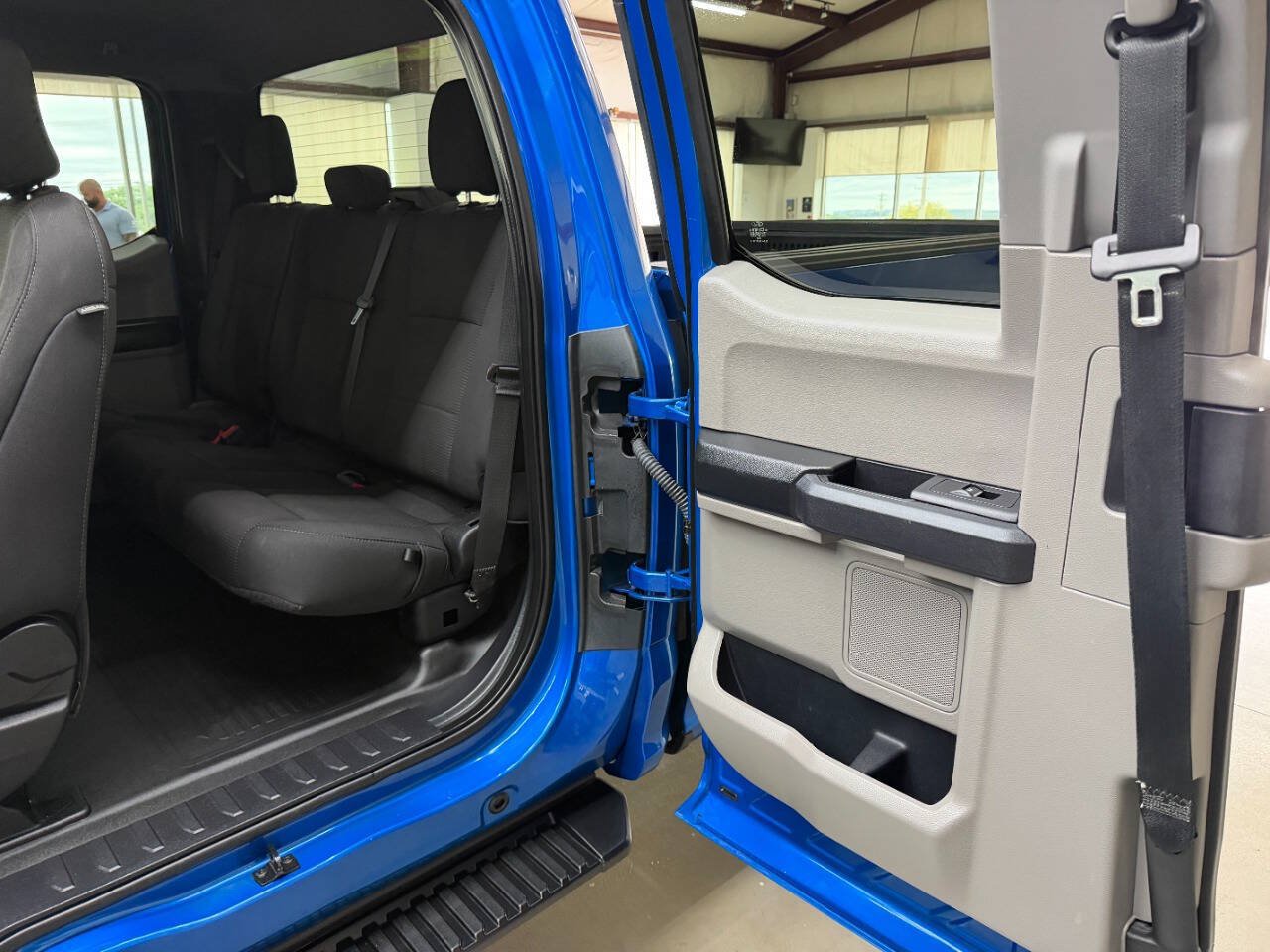 Used 2019 Ford F150 XL w/ Equipment Group 101A Mid AWD/4WD image 12