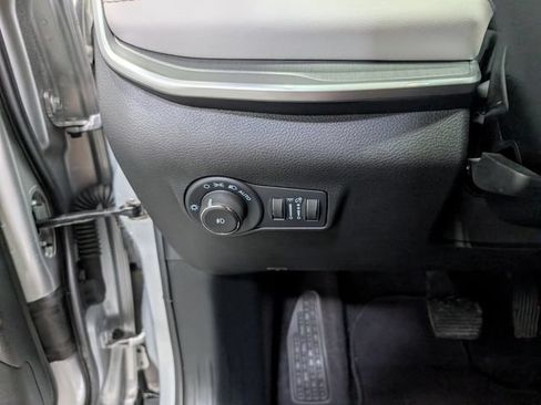 Used 2025 Jeep Compass Limited AWD/4WD image 19