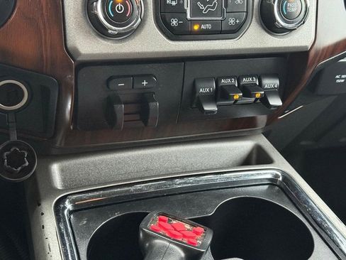 Used 2016 Ford F350 Lariat w/ Lariat Interior Package image 22