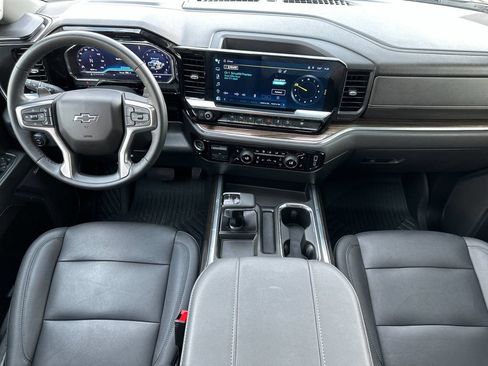 Used 2023 Chevrolet Silverado 1500 LT Trail Boss w/ LT Trail Boss Premium Package AWD/4WD image 12