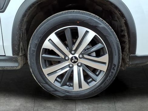 Used 2024 Mitsubishi Outlander Sport ES image 9