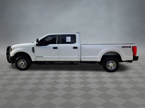 Used 2022 Ford F250 XL w/ Power Equipment Group image 4