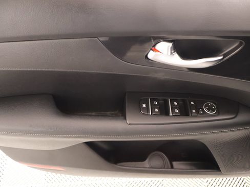Used 2024 Kia Forte GT-Line w/ GT-Line Premium Package FWD image 16