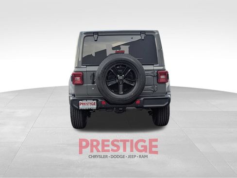 Used 2020 Jeep Wrangler Unlimited Sahara AWD/4WD image 11