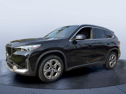 Used 2023 BMW X1 xDrive28i w/ Premium Package AWD/4WD image 2