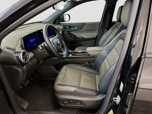 Used 2025 Chevrolet Equinox LT w/ Convenience Package II image 13